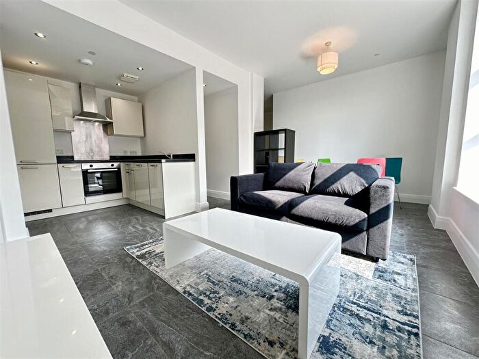 1 Bedroom Apartment To Rent In Empire House, Cardiff Bay, CF10