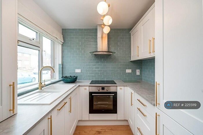 1 Bedroom Flat To Rent In Princes Gate, High Wycombe, HP13