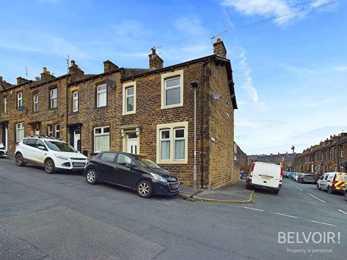 3 Bedroom End Of Terrace House To Rent In Castle Street, Skipton, BD23