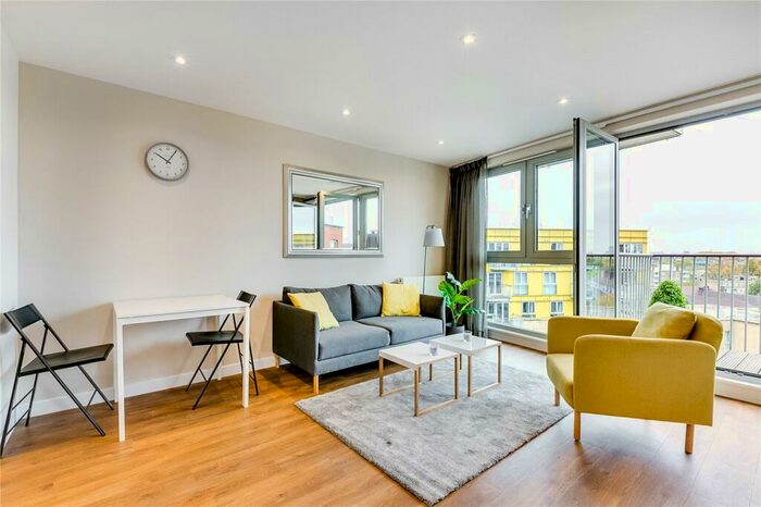 1 Bedroom Flat To Rent In Carronade Court, Eden Grove, N7