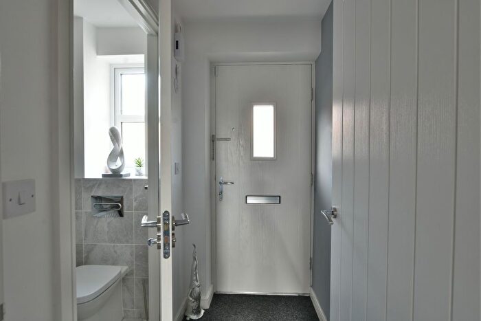 3 Bedroom Semi-Detached House For Sale In Yew Tree Close, Leigh, Lancashire, WN7