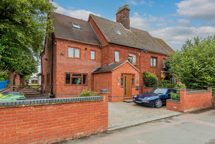 5 Bedroom Semi-Detached House For Sale In Potton Road, Everton, Sandy, Bedfordshire, SG19
