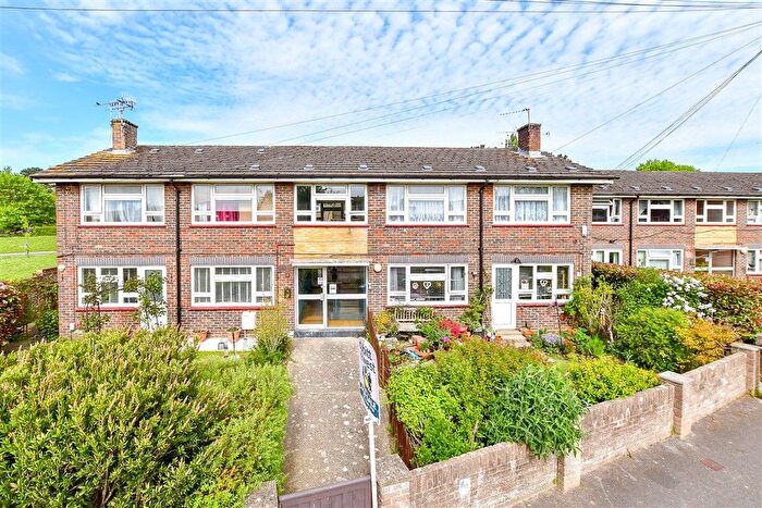 1 Bedroom Flat For Sale In Millbrook Drive, Havant, Hampshire, PO9
