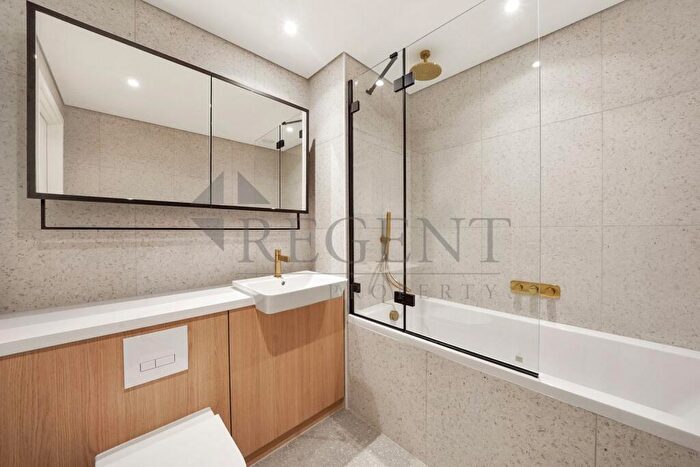 2 Bedroom Apartment To Rent In Bouchon Point, Cendal Crescent, E1