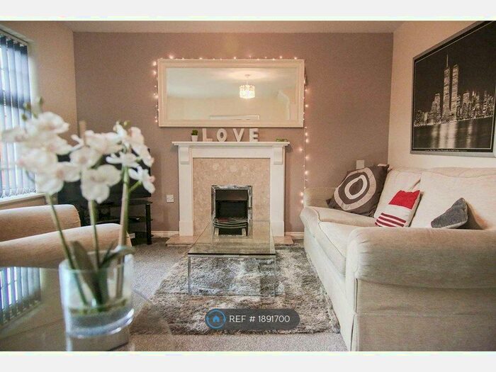 2 Bedroom Terraced House To Rent In Tavistock Close, Leeds, LS12