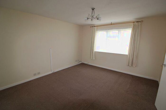 3 Bedroom Detached House To Rent In Gray Close, Poole, BH17