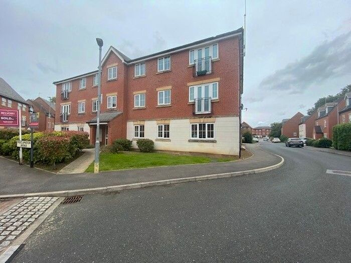 2 Bedroom Flat To Rent In Horse Fair Lane, Rothwell, NN14