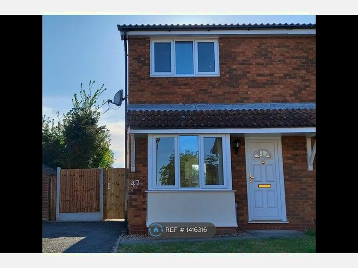 2 Bedroom Semi-Detached House To Rent In Lydgate Close, Lawford, Manningtree, CO11