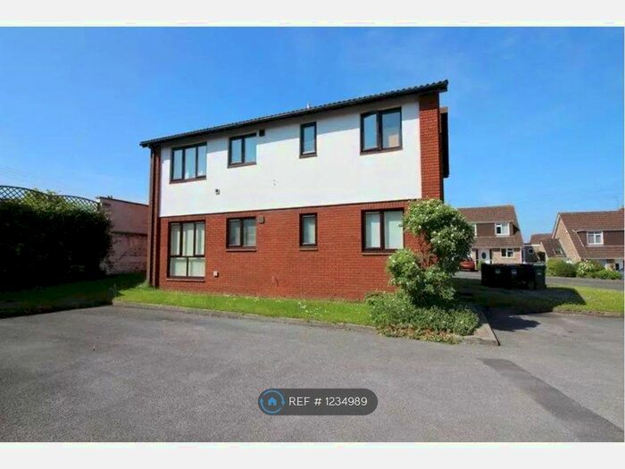 1 Bedroom Flat To Rent In Fosse Way, Nailsea, Bristol, BS48
