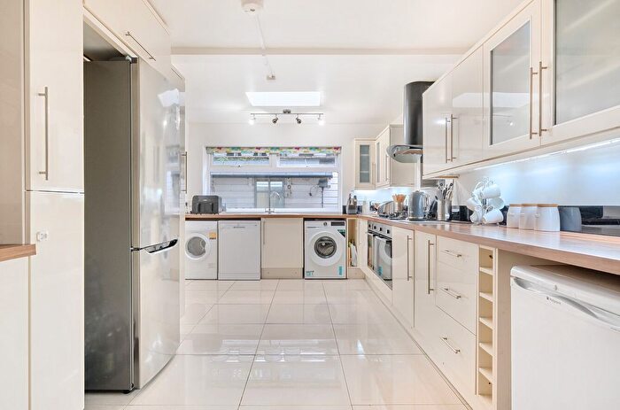 4 Bedroom Semi-detached Bungalow For Sale In Waterleat Road, Paignton, Devon, TQ3