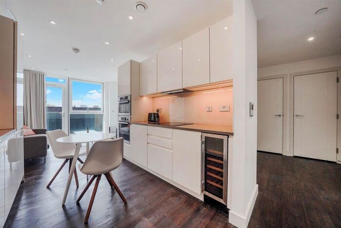 1 Bedroom Flat To Rent In Hebden Place, London, SW8