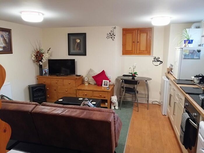 1 Bedroom Apartment To Rent In Castle Street, Kendal, LA9