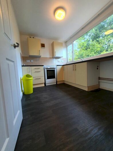 1 Bedroom Maisonette To Rent In Packenham Road, Basingstoke RG21