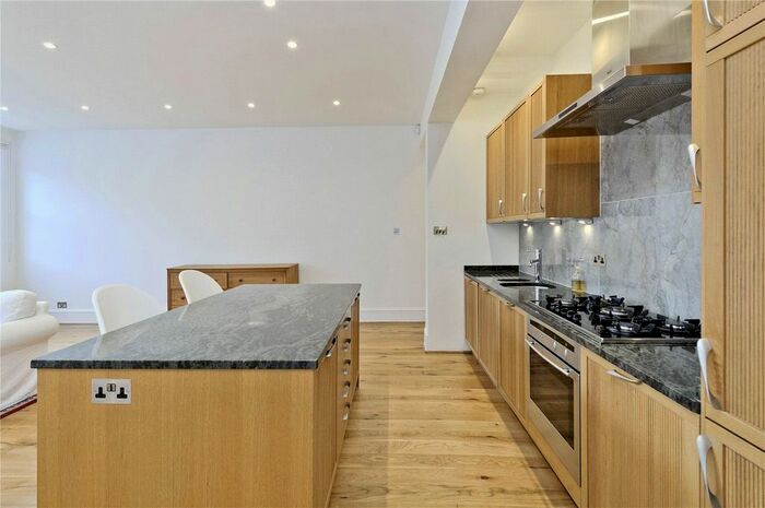 2 Bedroom Flat To Rent In Emperors Gate, South Kensington, London, SW7
