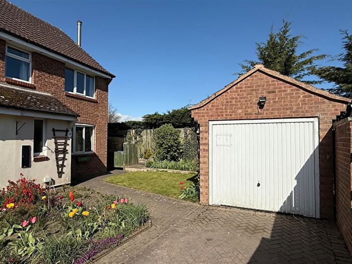 3 Bedroom Semi-Detached House To Rent In Greenholme Close, Boroughbridge, York, YO51