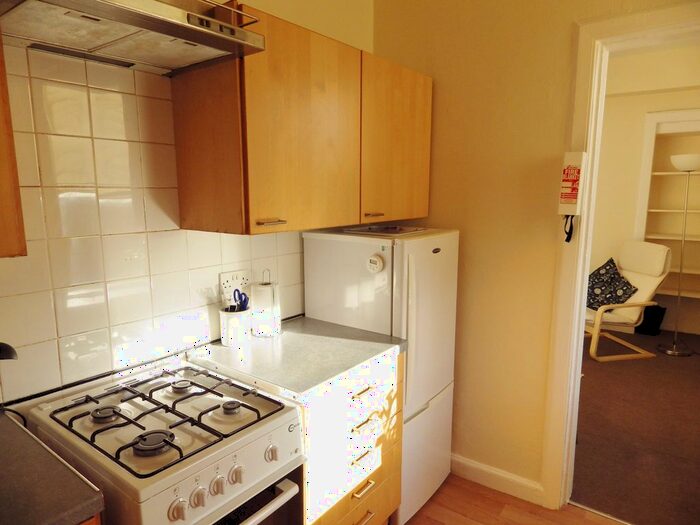 1 Bedroom Flat To Rent In Buccleuch Street, Edinburgh, EH8