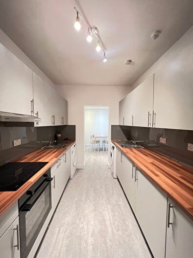 6 Bedroom Semi Detached House To Rent In Page Street, London, NW7