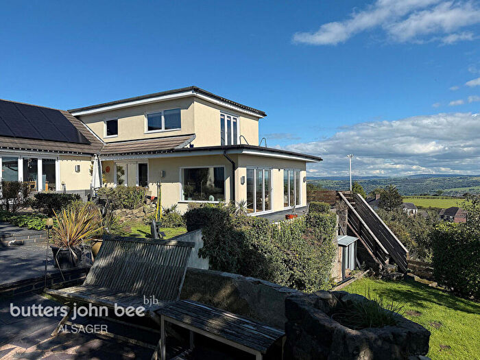 3 Bedroom Country House For Sale In Castle Road, Mow Cop, ST7