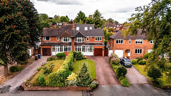 4 Bedroom Semi-Detached House For Sale In Birmingham Road, Shenstone, WS14