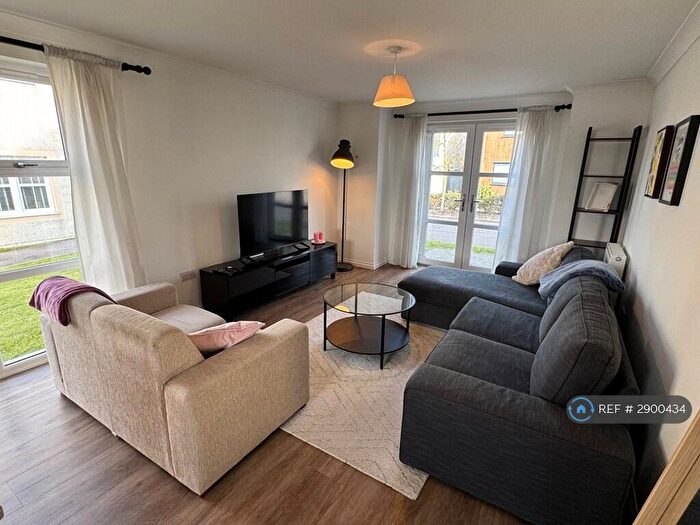 2 Bedroom Flat To Rent In Wellington Terrace, Aberdeen, AB12