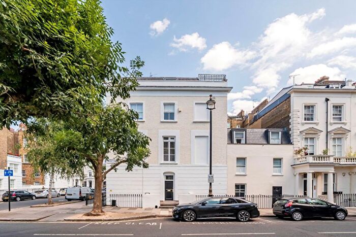 2 Bedroom Flat To Rent In Gloucester Street, Pimlico Amp; Westminster, SW1V