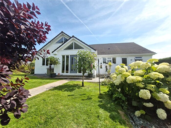 4 Bedroom Bungalow For Sale In Heathstock, Stockland, Honiton, Devon, EX14