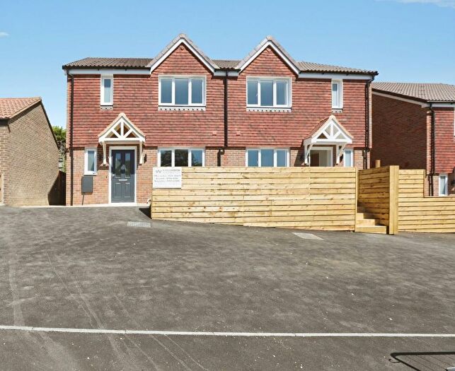 3 Bedroom Semi-Detached House For Sale In Hilders Farm Close, Crowborough, TN6
