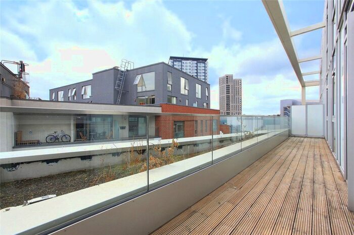 4 Bedroom Flat To Rent In Aurora Apartments, Buckold Road, Wandsworth, London, SW18