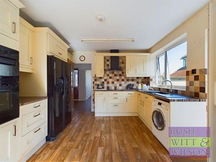2 Bedroom Detached Bungalow For Sale In Fairlight Road, Hastings, TN35