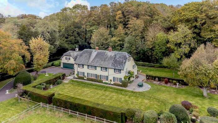 6 Bedroom Detached House For Sale In Steventon, Hampshire, RG25