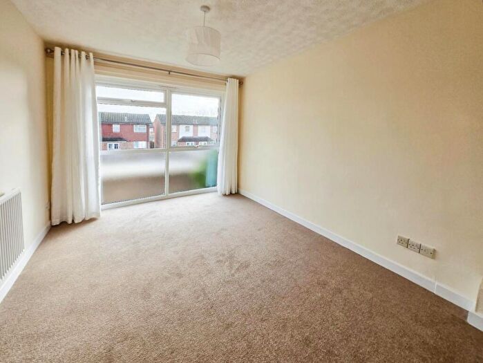 1 Bedroom Flat For Sale In Mortlake Close, Beddington, CR0