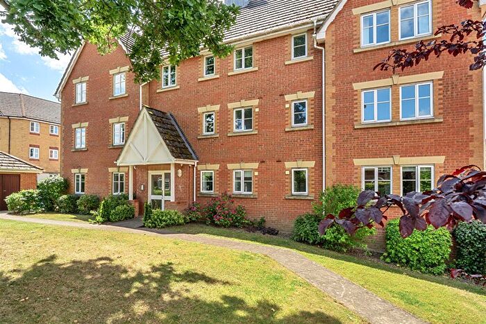 2 Bedroom Apartment For Sale In Boole Heights Bracknell, Berkshire, RG12