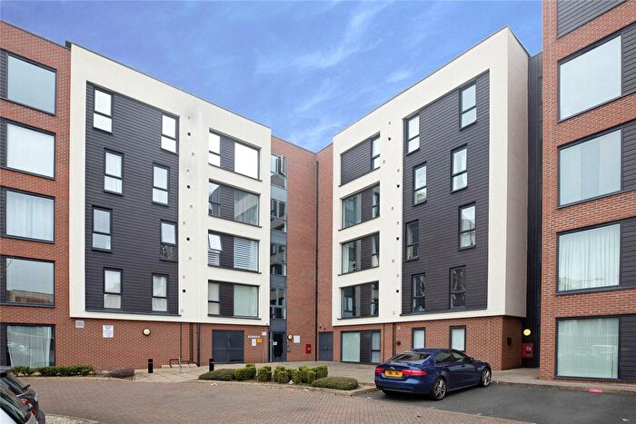 2 Bedroom Flat For Sale In Monticello Way, Coventry, West Midlands, CV4