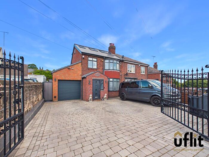 4 Bedroom Semi-Detached House For Sale In Coach Road, Rotherham, S61