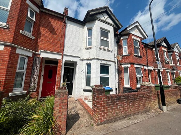 2 Bedroom Terraced House For Sale In Malmesbury Road, Southampton, SO15