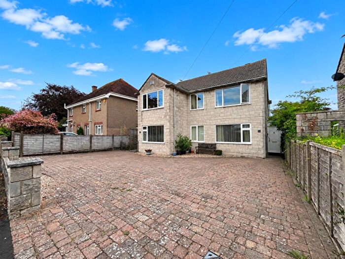 2 Bedroom Flat For Sale In Garfield Avenue, Dorchester, DT1