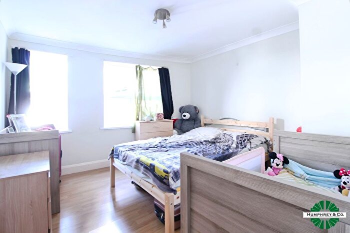 2 Bedroom Flat To Rent In , Maitland Road, E15