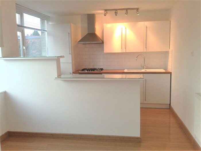 2 Bedroom Flat To Rent In Dunwood Court, Boyn Valley Road, SL6
