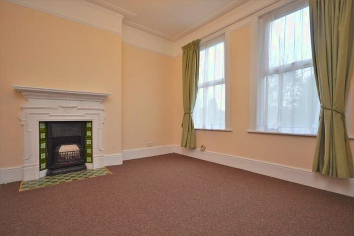 2 Bedroom Flat To Rent In Culverley Road, SE6