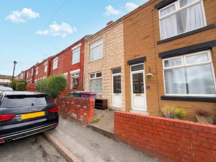 3 Bedroom Terraced House For Sale In Coronation Street, Whitwell, S80