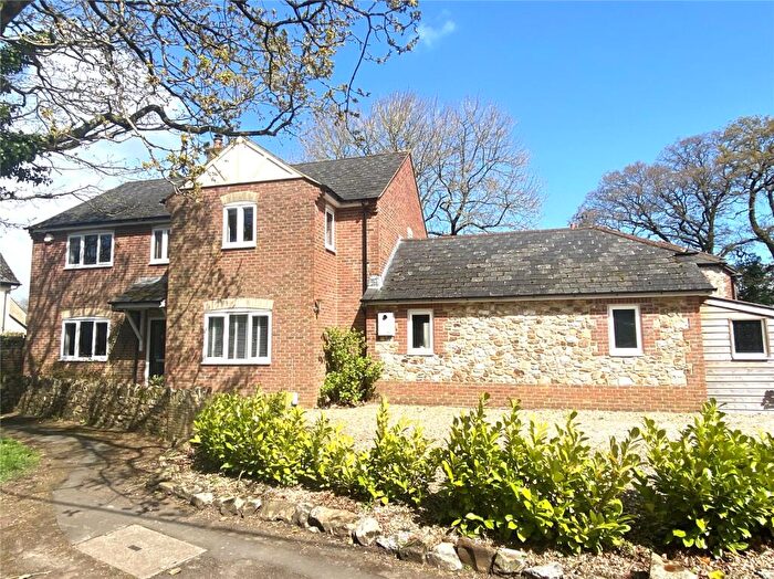4 Bedroom Detached House For Sale In Culmstock Road, Hemyock, Cullompton, Devon, EX15
