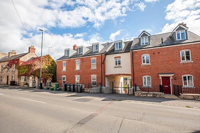 2 Bedroom Duplex For Sale In Westward Road, Cainscross, Stroud, GL5