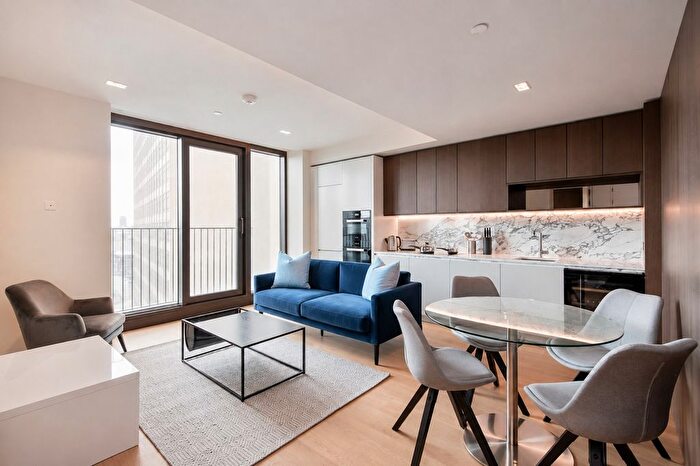 1 Bedroom Flat To Rent In Casson Square, London, SE1