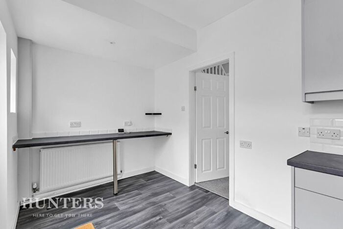2 Bedroom Terraced House For Sale In Oldham Road, Royton, Oldham, OL2