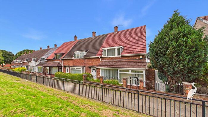 3 Bedroom Terraced House For Sale In Washington Road, Hylton Castle, Sunderland, SR5