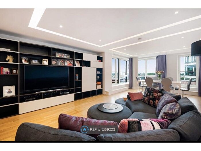 3 Bedroom Flat To Rent In Spinnaker House, London, SW18