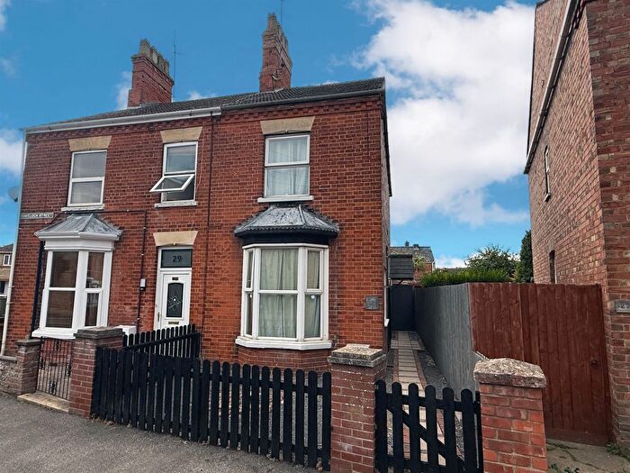 3 Bedroom Semi-detached House For Sale In Havelock Street, Spalding, PE11
