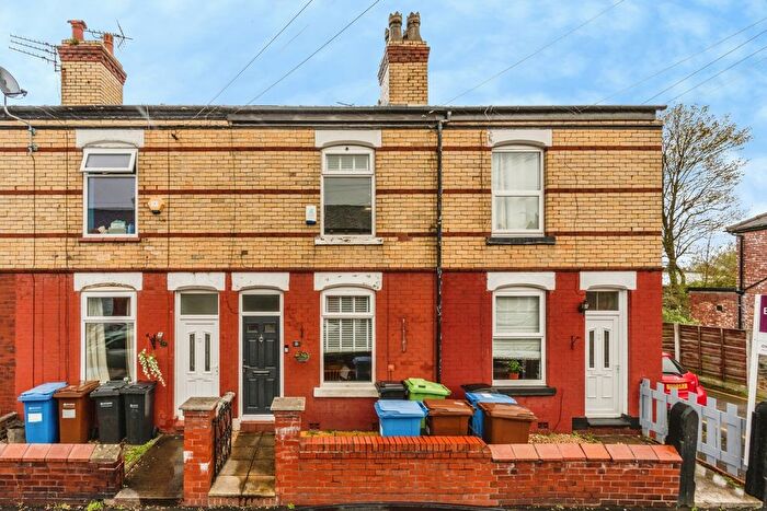 2 Bedroom Terraced House For Sale In Heathside Road, Stockport, Cheshire, SK3