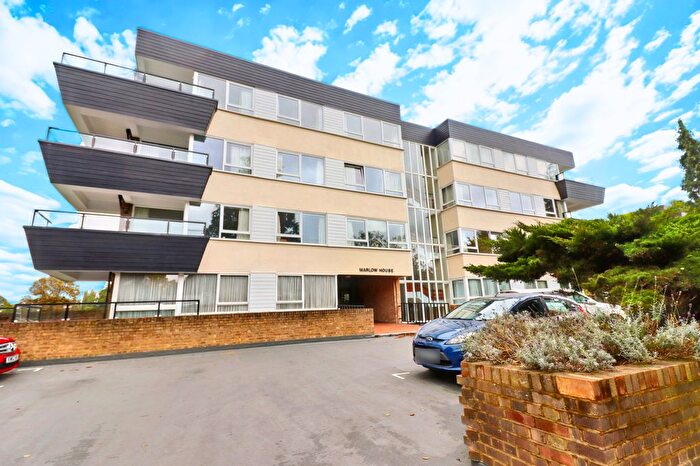 1 Bedroom Flat To Rent In Twickenham Road, Teddington, TW11