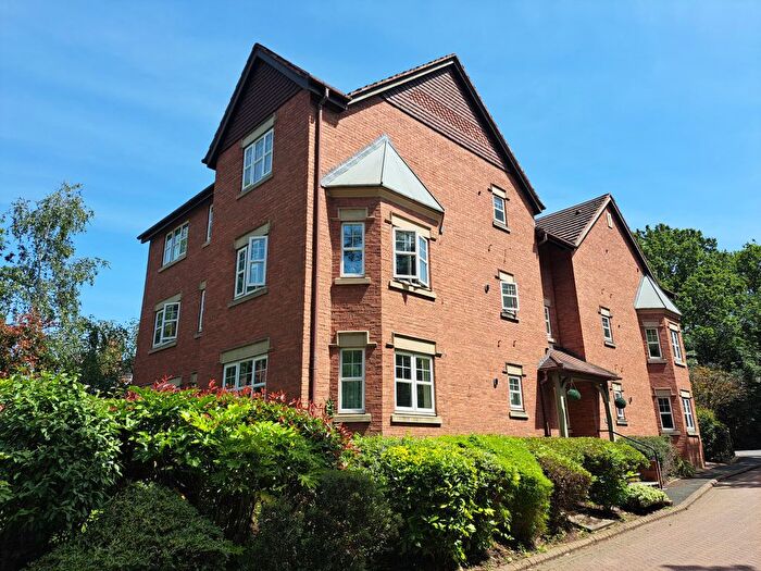 2 Bedroom Flat For Sale In Horsley Road, Streetly, Sutton Coldfield, B74